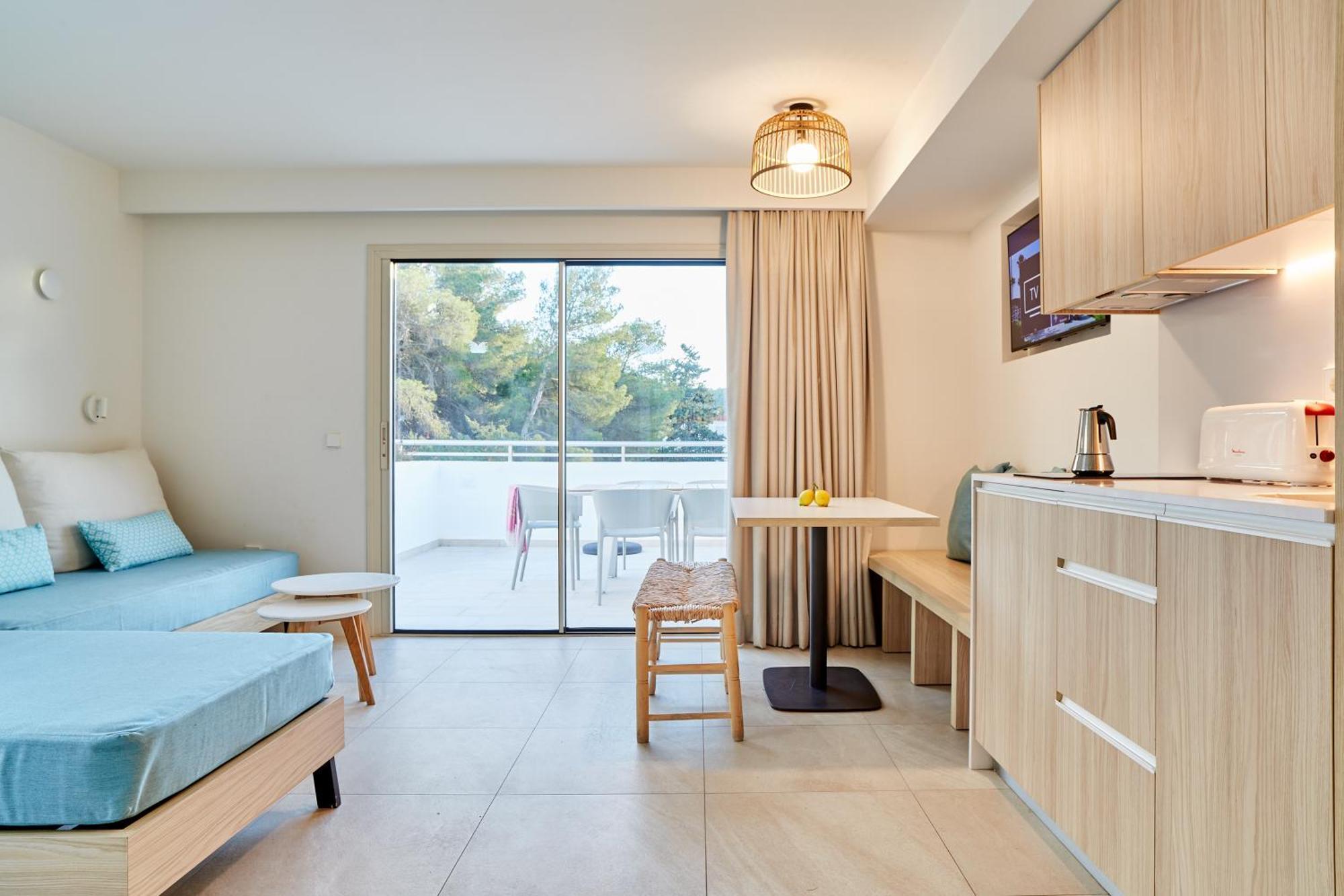 Apartamentos San Miguel Park & Esmeralda Mar Port de Sant Miguel Стая снимка