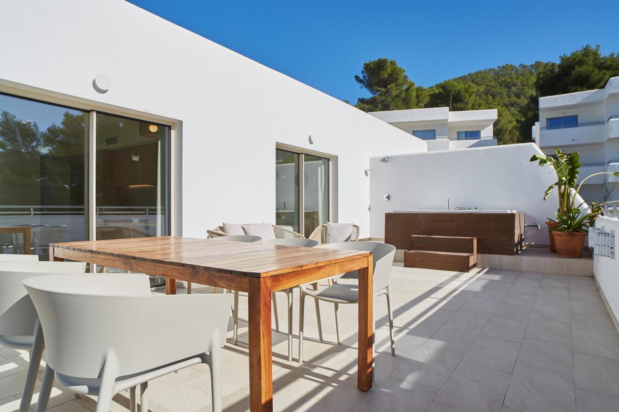 Apartamentos San Miguel Park & Esmeralda Mar Port de Sant Miguel Стая снимка